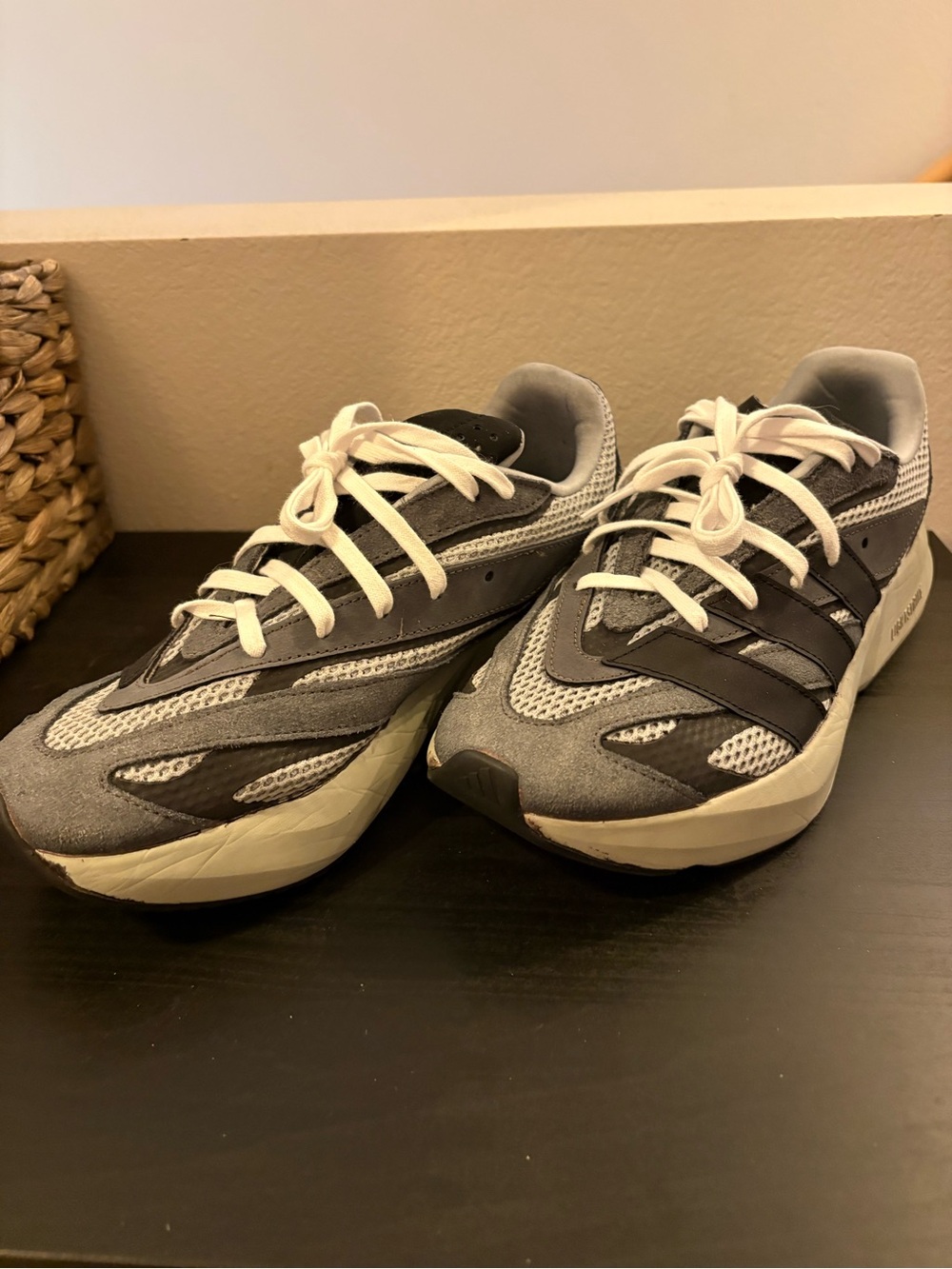 adidas Lightblaze - men’s 8.5